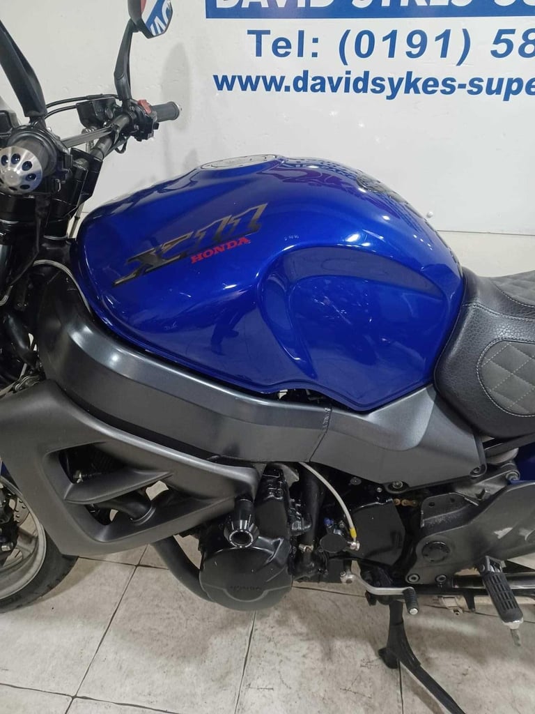 Honda CB1100 X11 RETRO MUSCLE 03-REG (PRIVATE PLATE) WITH EXTRAS £3899