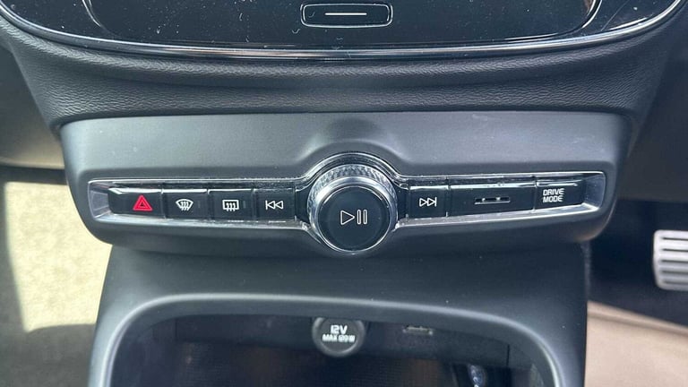 2020 Volvo XC40 2.0 B4P R DESIGN 5dr Auto Estate Petrol Automatic