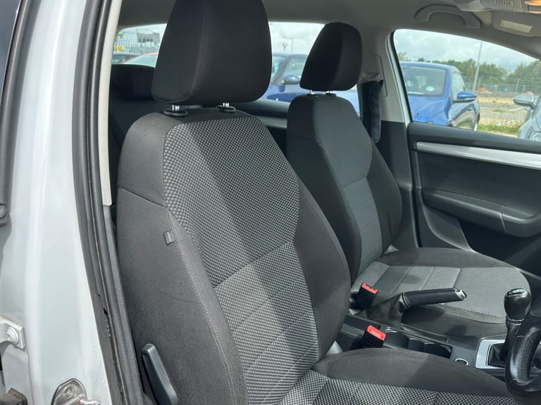 2014 Skoda Octavia 2.0 TDI Tour de France 4WD Euro 5 (s/s) 5dr ESTATE Diesel Manual