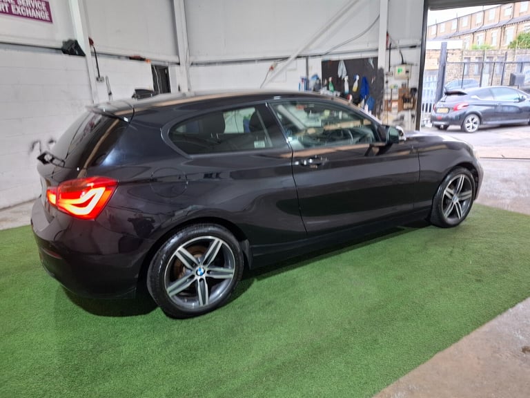 2018 BMW 1 Series 118i [1.5] Sport 3dr [Nav] HATCHBACK Petrol Manual