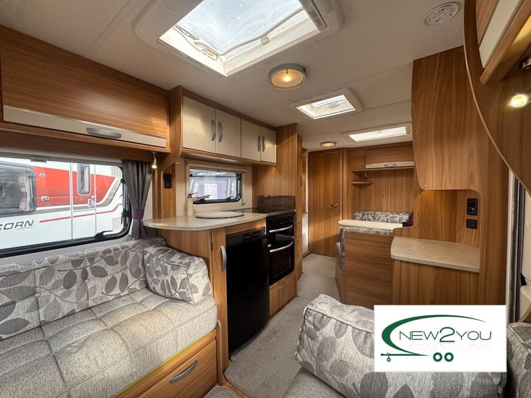 2014 Lunar Quasar 564 4 Berth Caravan + Motor Mover - STOCK NO E229