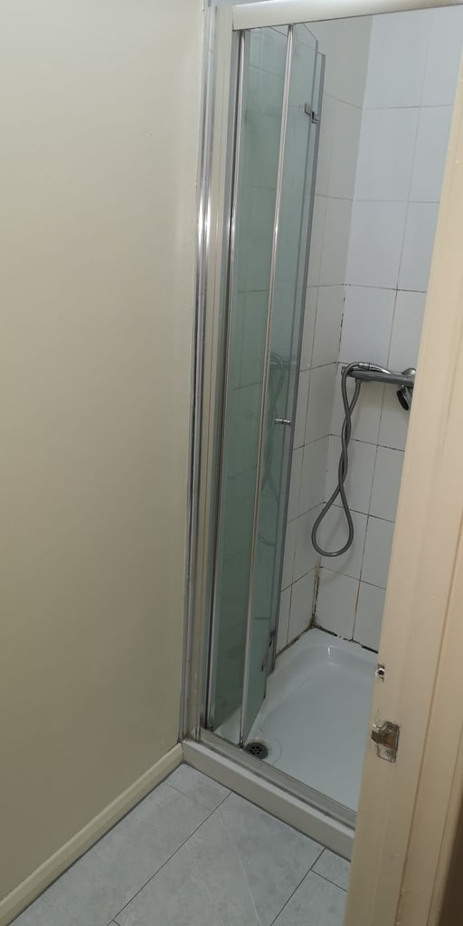 DSS only shared house - Ideally Located for High Street 