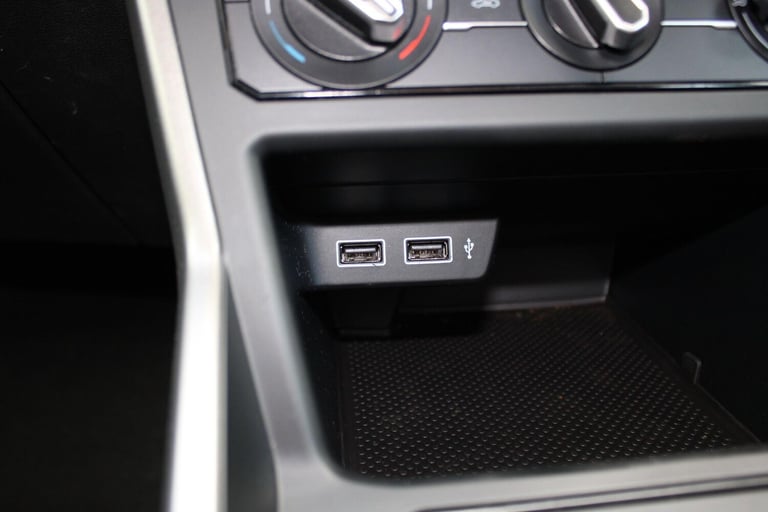 2018 Volkswagen Polo 1.0 TSI SE Euro 6 (s/s) 5dr HATCHBACK Petrol Manual