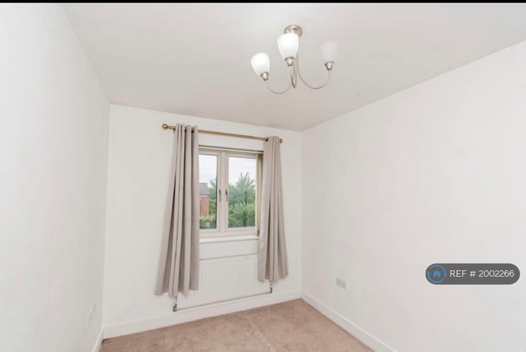 3 bedroom house in Goscote Lane, Walsall, WS3 (3 bed) (#2002266)