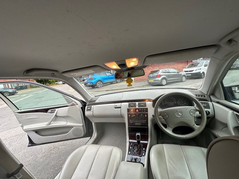 Mercedes-Benz, E CLASS, Saloon, 2001, Semi-Auto, 2155 (cc), 4 doors