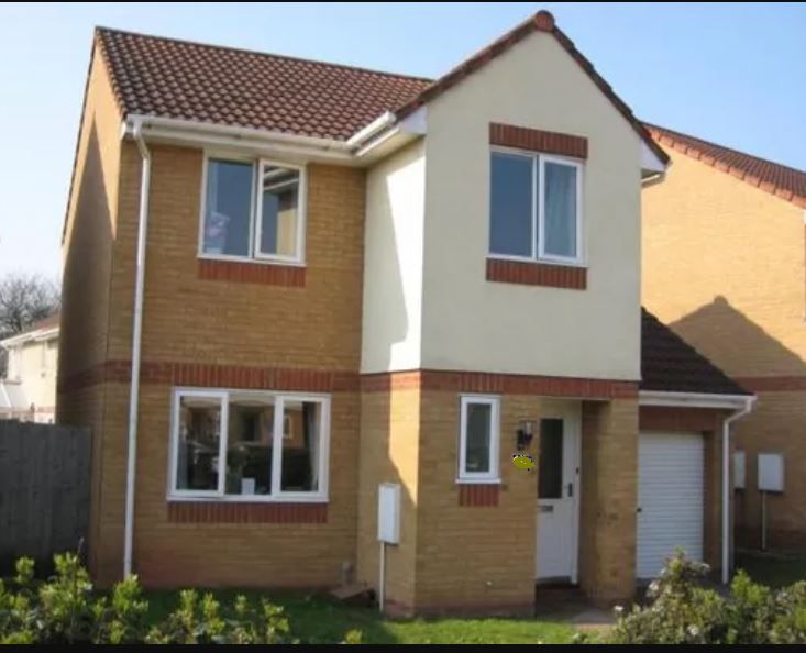 Sought-after 3 bedroom Detached house - Stapleton, Bristol