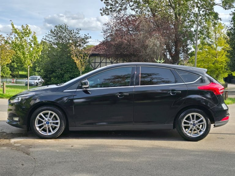 2016 Ford Focus 1.0 Manual Zetec EcoBoost 61000 Miles. NAV . PX OK. Petrol 5dr hatchback. HATCHBA...