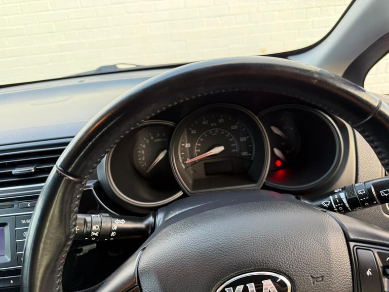 2015 Kia Rio 1.25 2 Euro 6 5dr HATCHBACK Petrol Manual