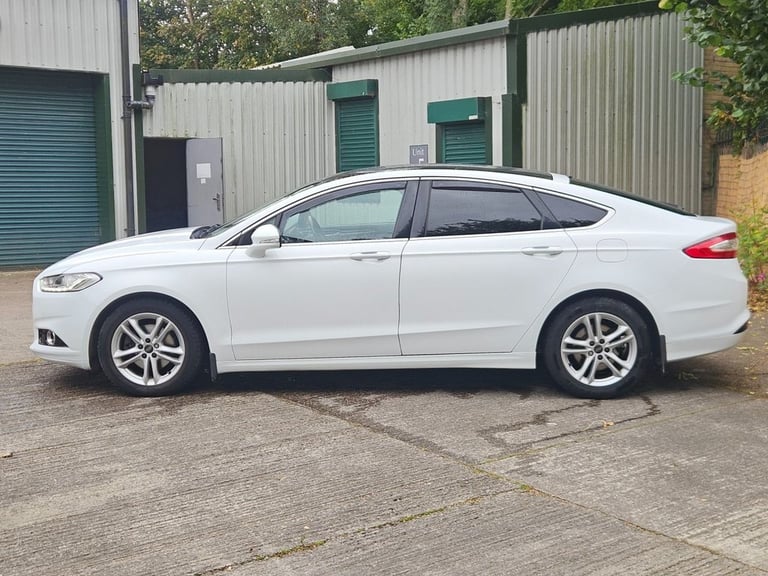 2015 Ford Mondeo 2.0 TDCi Titanium 5dr HATCHBACK DIESEL Manual