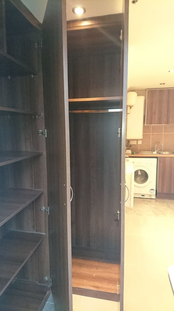 BEAUTIFUL GARDEN STUDIO  FLAT FOR SINGLE PROFESSIONAL IN HOUNSLOW CENTRAL