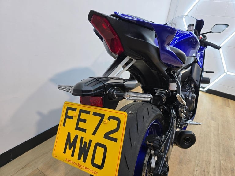 Yamaha R7 700 Blue 2022 - Low Mileage, One Owners, Full Service History, 3 Keys