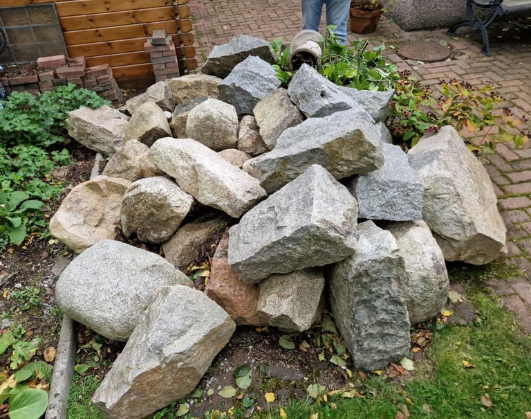 image for FREE Granite Rocks - approx 50