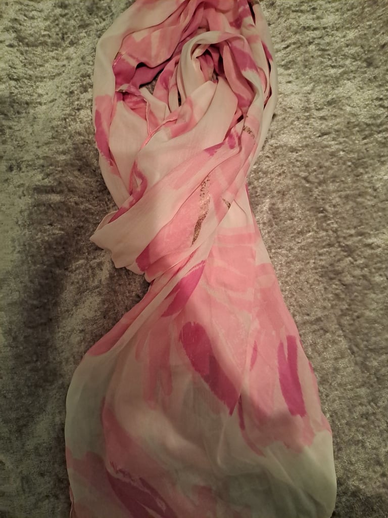 image for Pink & white scarf
