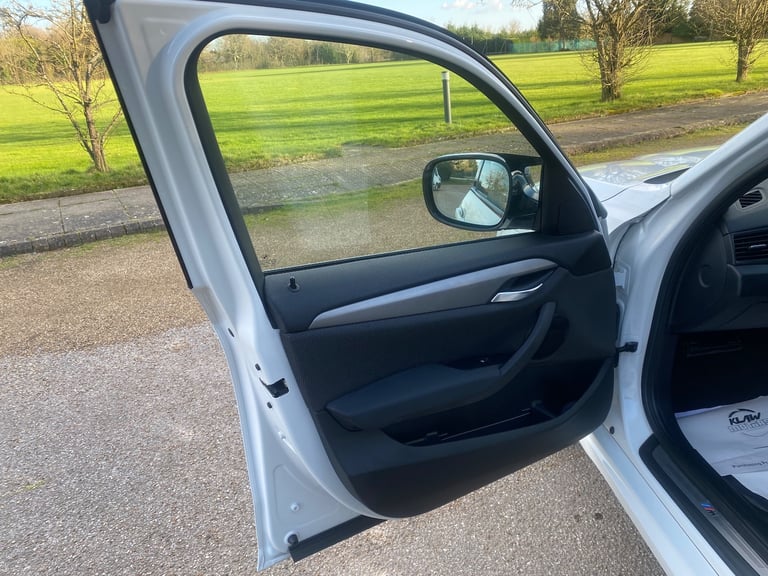 2011 BMW X1 2.0 sDRIVE 20I M SPORT AUTOMATIC PETROL 5dr  Petrol