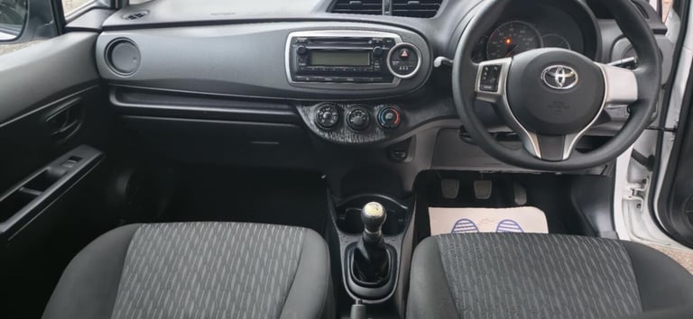 2013 Toyota Yaris 1.0 VVT-i Edition 5dr HATCHBACK Petrol Manual