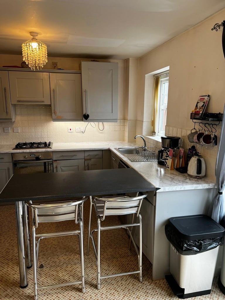 3 Bed Semi Detached for Rent