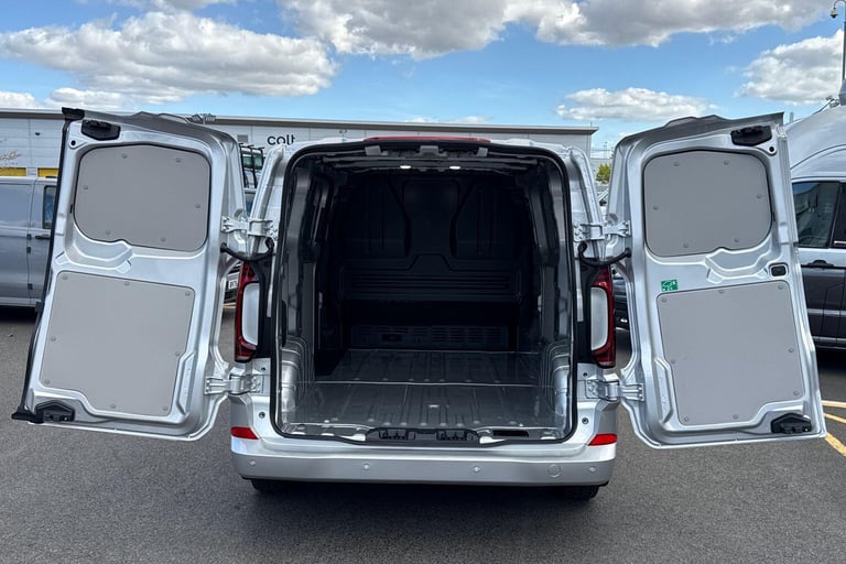 2025 Volkswagen Transporter 160kW 65kWh Commerce Pro Van Auto Van Automatic