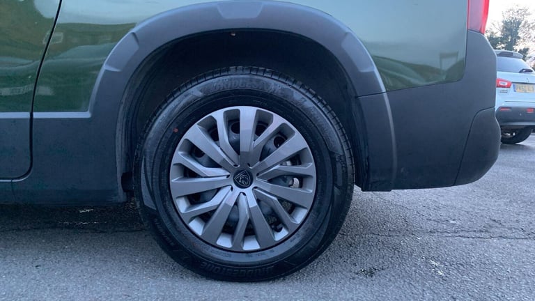 2024 Peugeot Rifter 52kWh Allure Long MPV 5dr Electric Auto (7.4kW Charger) (136 ps) MPV Electric...