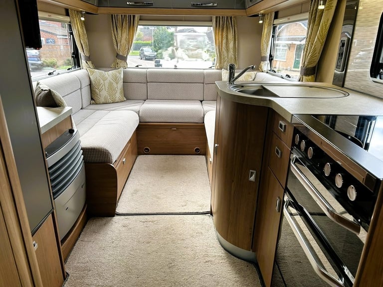 2017 AUTOTRAIL APACHE 634 2 BERTH U-SHAPE LOUNGE Motorhome for Sale