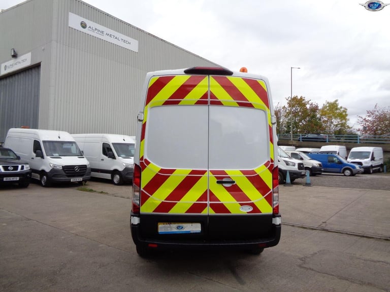 FORD TRANSIT 2.0 Transit Leader Van 350 L3 2.0L EcoBlue 130PS RWD 6 Speed