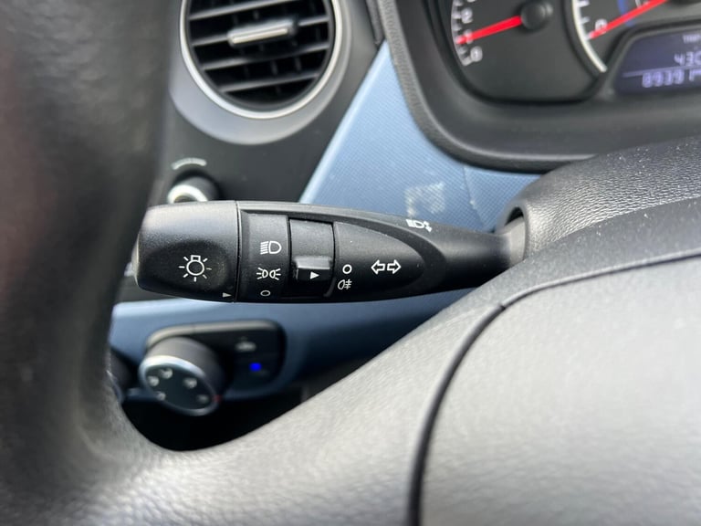 2016 Hyundai i10 1.0 SE Euro 6 5dr HATCHBACK Petrol Manual