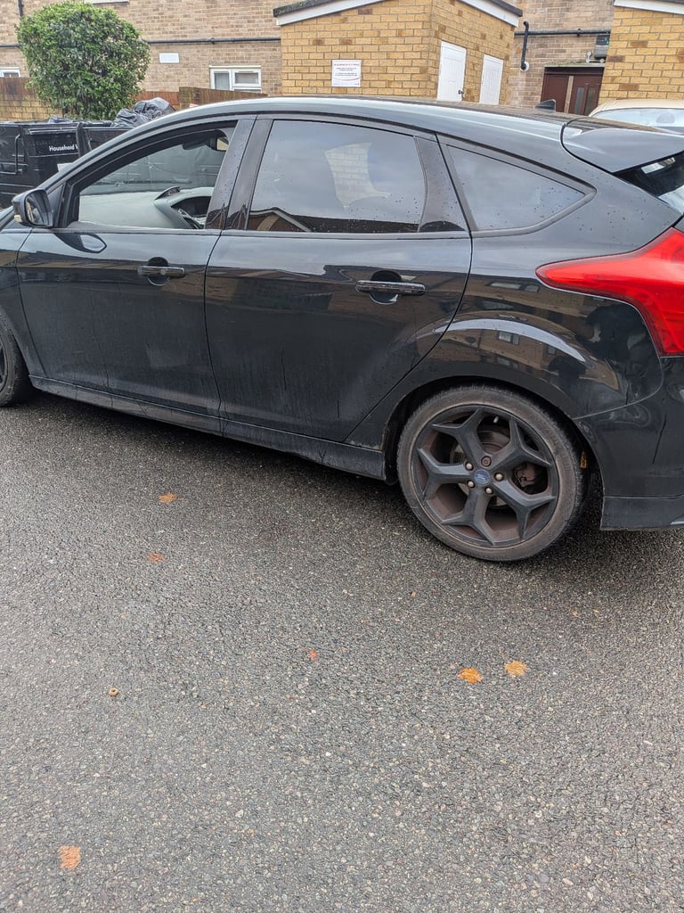 Ford focus st breaking 