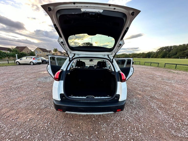 PEUGEOT 2008 1.5 BlueHDi Allure Premium Euro 6 (s/s) 5dr 2018