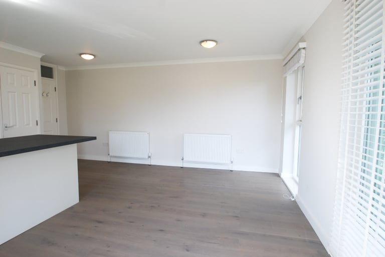 Two double bedroom flat next Regents Canal with parking moments from Broadway Mkt