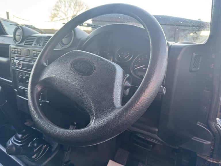 2008 Land Rover Defender 90 2.4 TDCi County Hard Top SUV 4WD SWB Euro 4 3dr PANEL VAN Diesel Manual