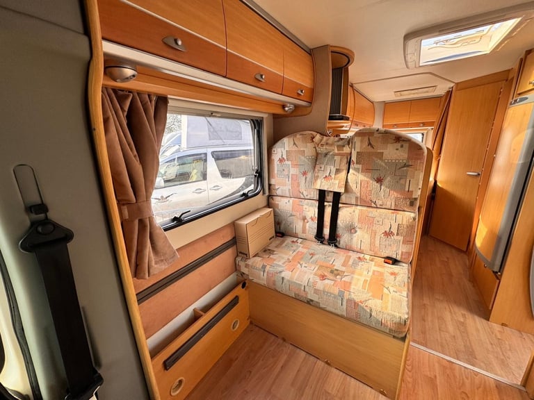 Lunar Premier H622 2.5 TD dCi 35 Panel Van 4dr Diesel automatic FWD L... 2007/07