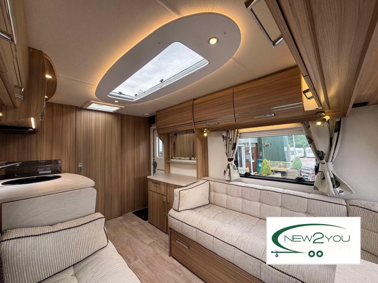 2015 Lunar ULTIMA 470 2 Berth Caravan - STOCK E110