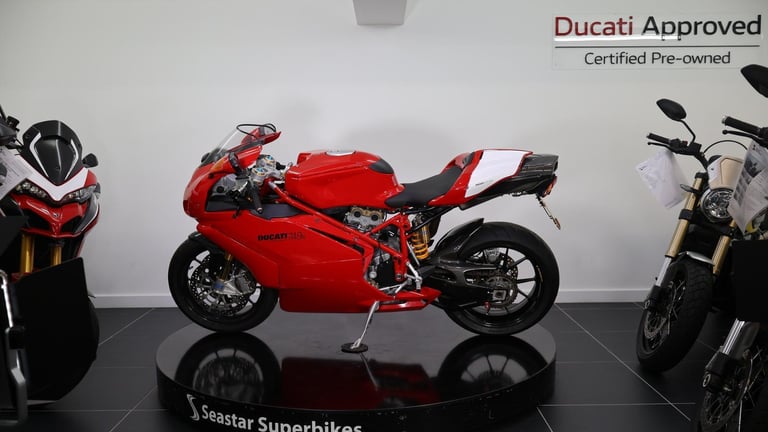 DUCATI 749 R - 2006 - 2300 MILES