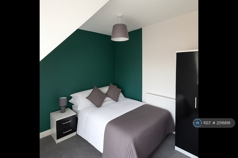 1 bedroom in High Road West, Felixstowe, IP11 (#2516818)