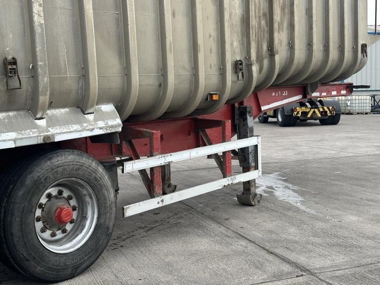 TOP TRAILERS ALUMINIUM TIPPING TRAILER 