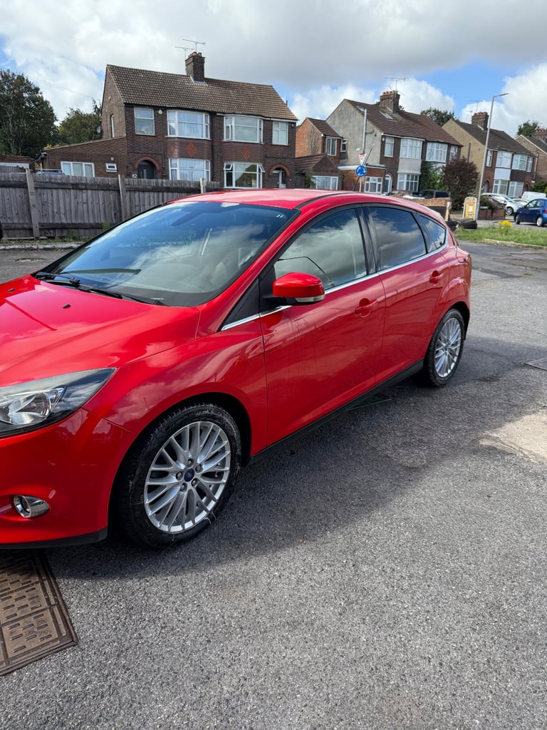 Ford, FOCUS, Hatchback, 2014, Manual, 998 (cc), 5 doors