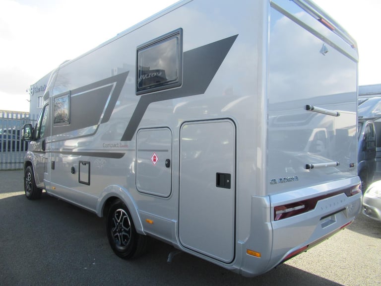 Adria Compact Supreme SL 2.2 Diesel 140BHP Automatic
