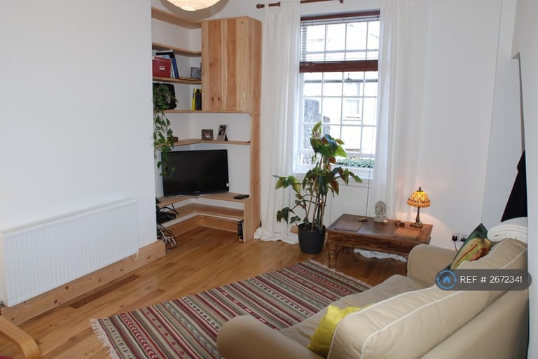 1 bedroom flat in Montpelier, Bristol, BS6 (1 bed) (#2672341)
