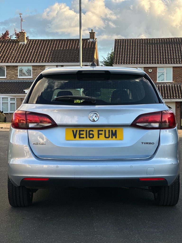 VAUXHALL ASTRA 1.4 PETROL SRi LOW MILEAGE 63,000 LONG M.O.T SPORTS TOURER ESTATE MANUAL