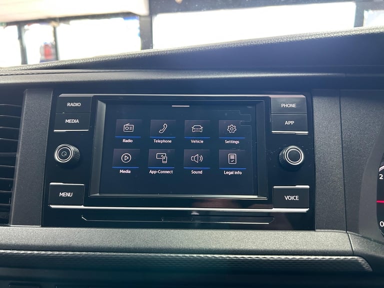 2024 Volkswagen Transporter 2.0 TDI T30 Startline Kombi FWD SWB Euro 6 (s/s) 5dr WINDOW VAN Diese...