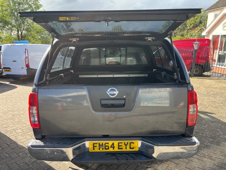 2015 Nissan Navara Double Cab Pick Up Tekna 2.5dCi 190 4WD Auto PICK UP Diesel Automatic