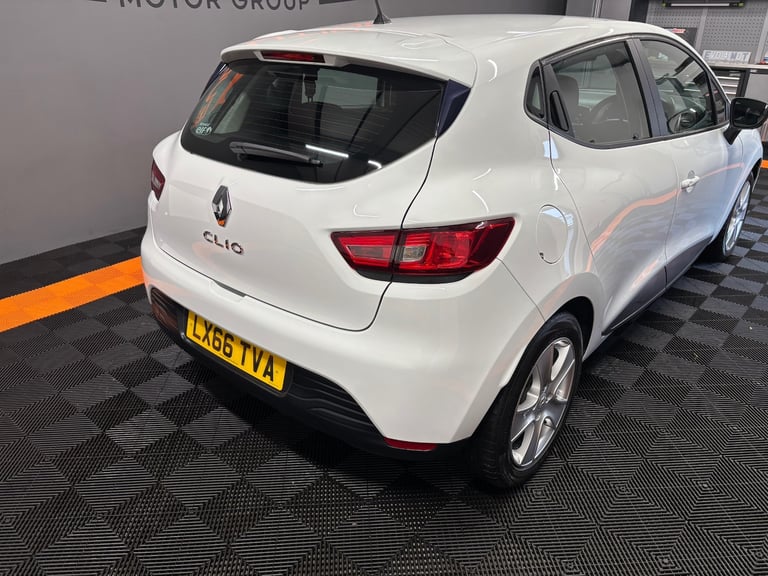 2016 Renault Clio 1.2 16V Play 5dr HATCHBACK Petrol Manual