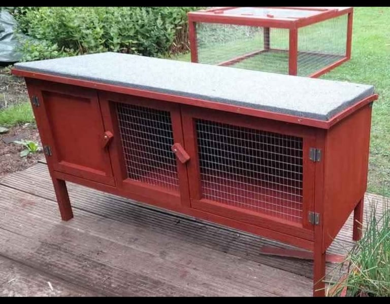 Rabbit/guinea pig hutch 