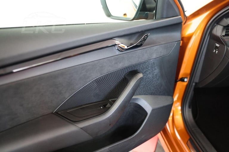 SKODA OCTAVIA 1.4 TSI iV 13kWh vRS DSG Euro 6 (s/s) 5dr 2024