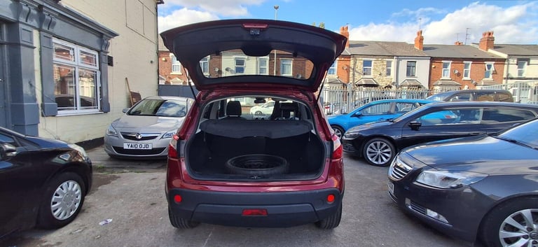 2013 Nissan Qashqai 1.6 dCi Tekna 5dr [Start Stop] HATCHBACK DIESEL Manual