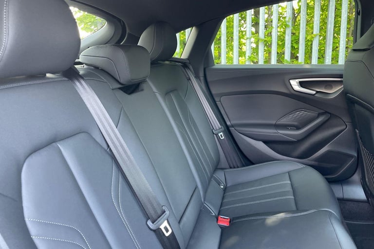  Audi A5 2.0 TFSI S line Saloon 5dr Petrol S Tronic Euro 6 (s/s) (204 ps) Petrol Automatic