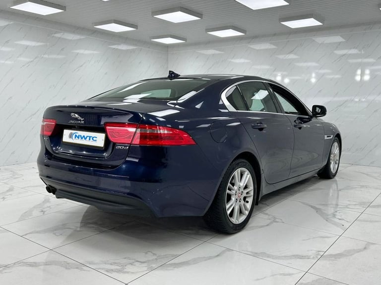 2016 Jaguar XE 2.0d Prestige Saloon 4dr Diesel Auto Euro 6 (s/s) (180 ps) F/S/H Saloon Diesel Aut...