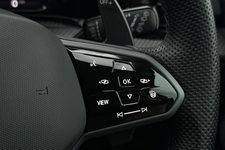 2023 Volkswagen Golf 2.0 TSI 320 R 4Motion 5dr DSG **REAR SIDE AIRBAGS, 19' ESTORIL BLACK A Hatch...
