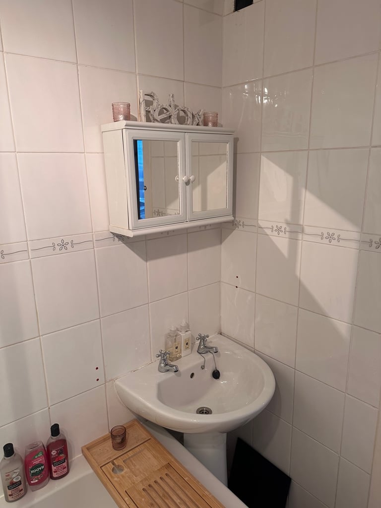 Double Room available for rent