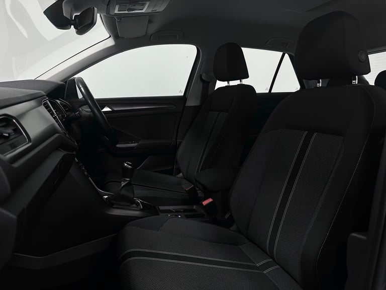 2018 Volkswagen T-Roc SE 1.6 TDI SE ( 115 bhp ) HATCHBACK Diesel Manual