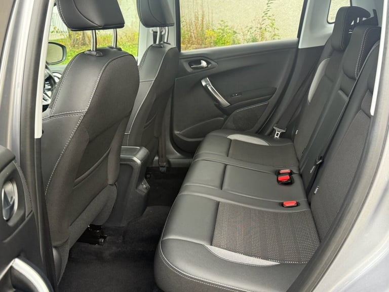 2019 Peugeot 2008 1.2 PureTech Allure Premium SUV 5dr Petrol Manual Euro 6 (s/s) (82 ps) HATCHBAC...